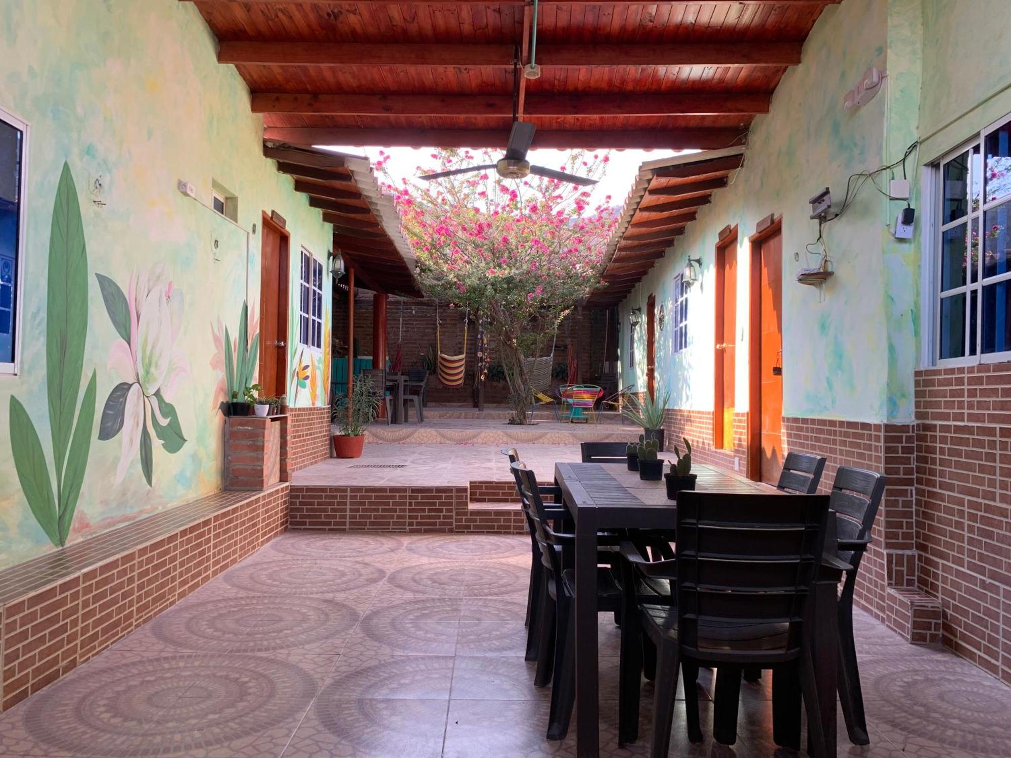 Hostal Buena Vida Taganga Exterior photo